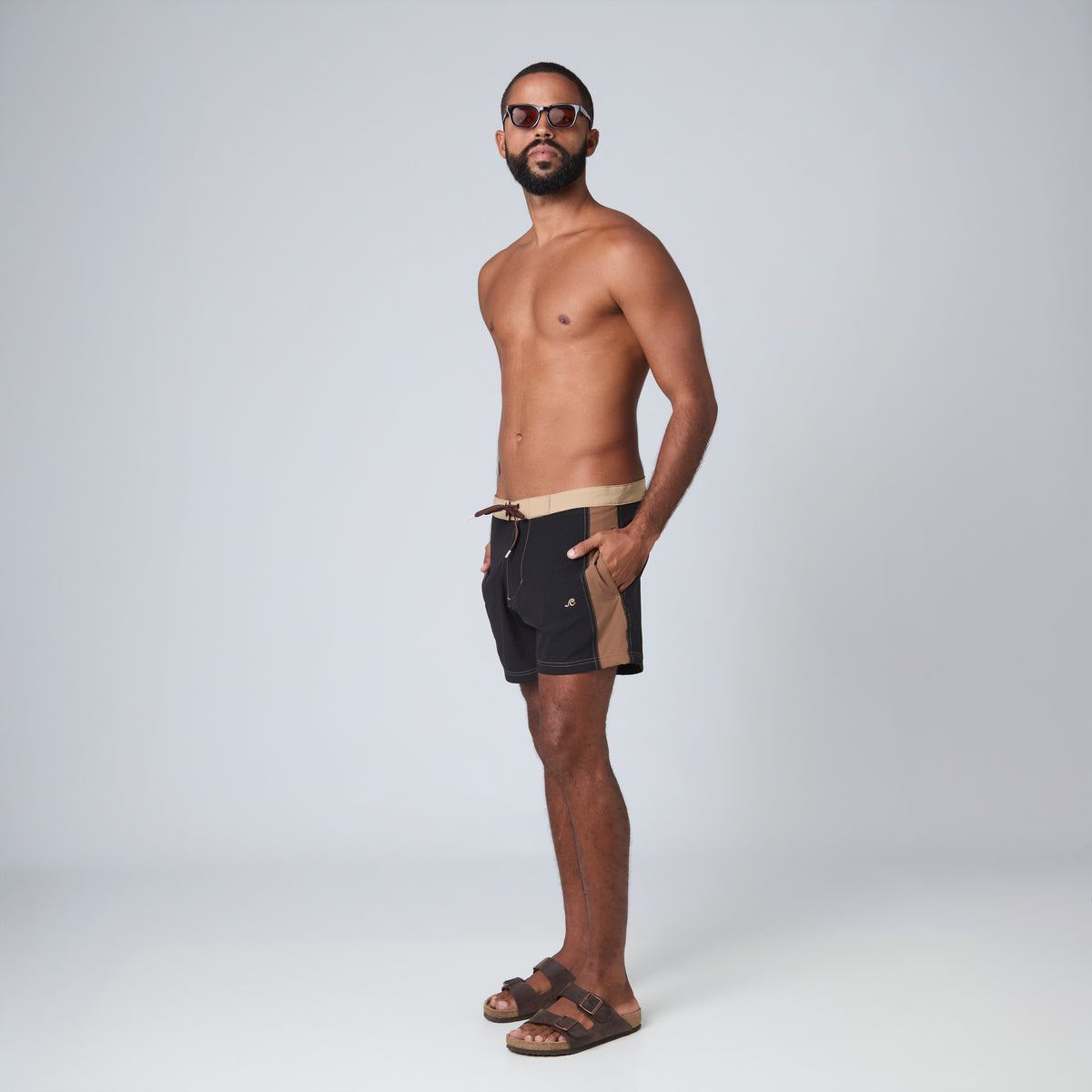 O-Shell Curtassa black/toffee