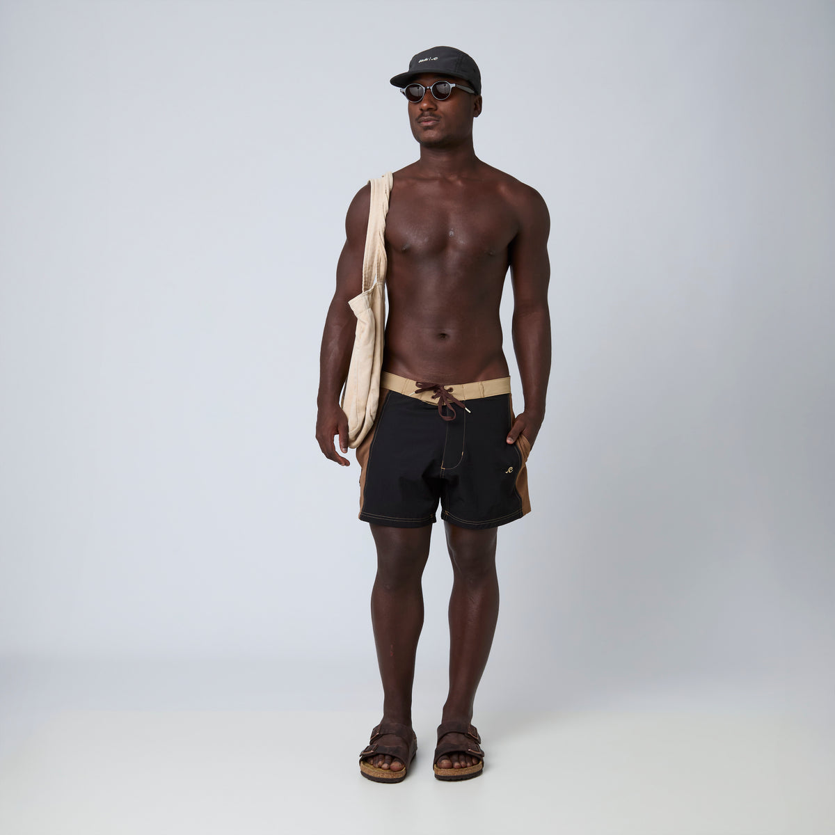 O-Shell Curtassa black/toffee