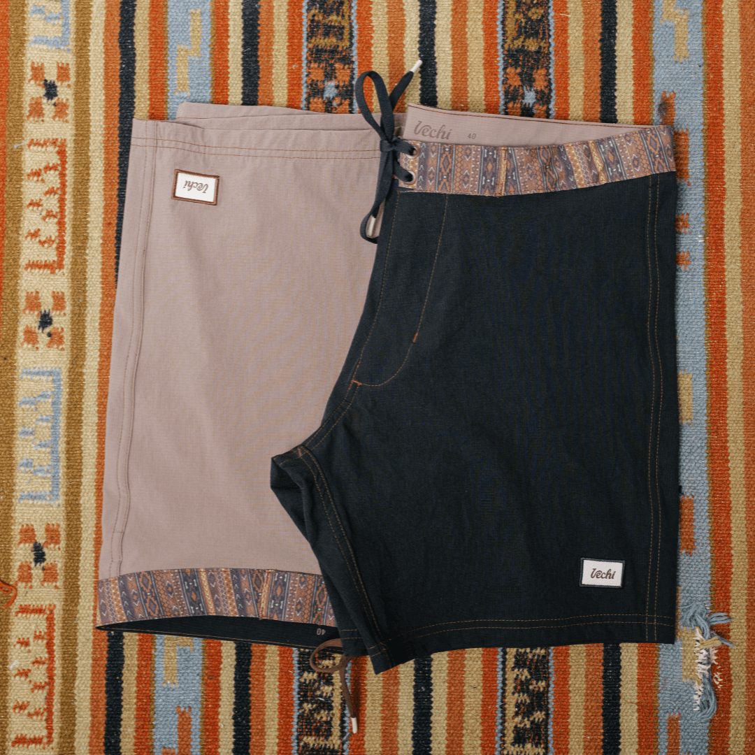 Bermuda O-Shell Surfing Trunk Black - Vechi Store